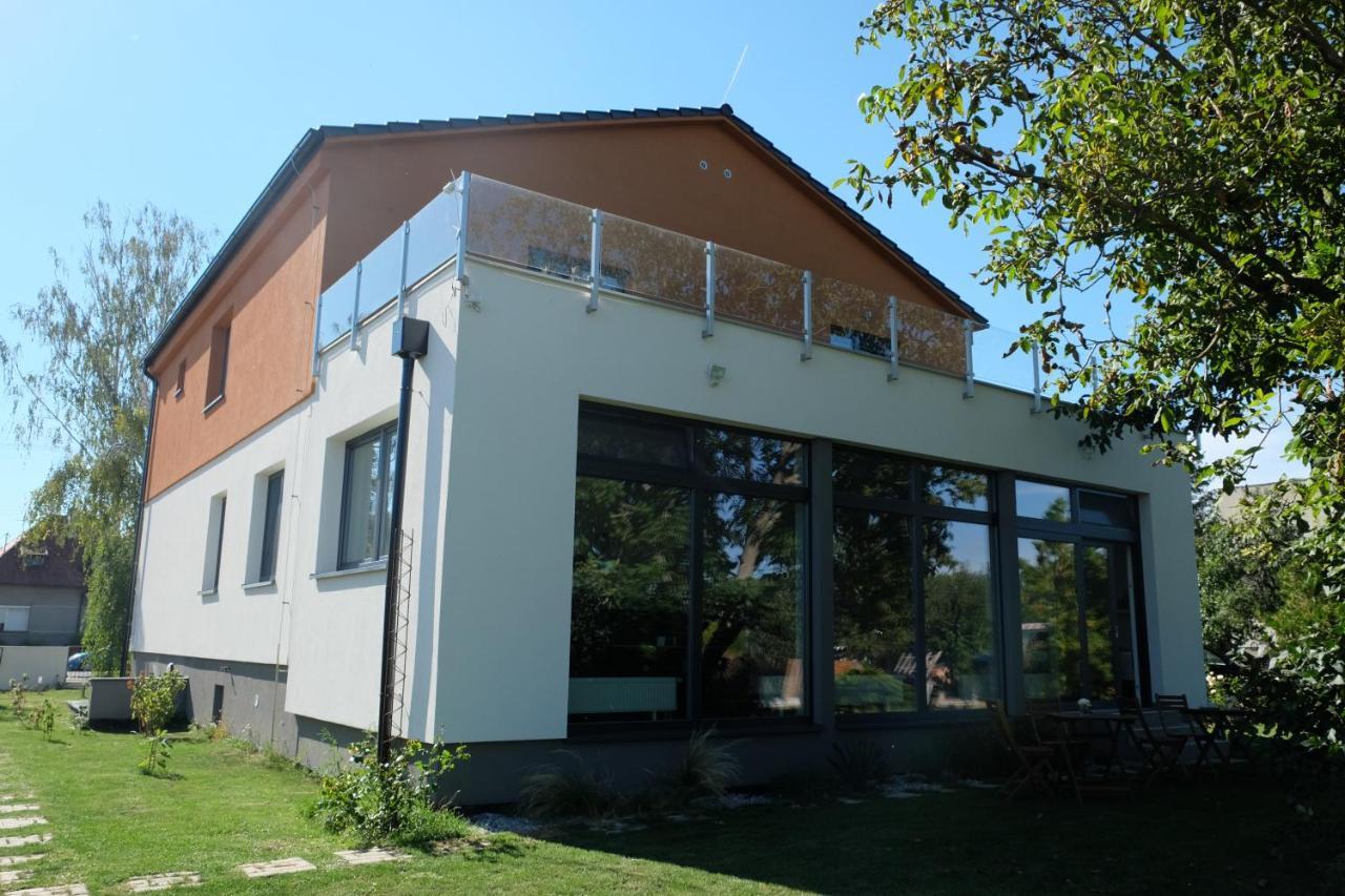 Penzion Pod Brezami** Nitra Esterno foto